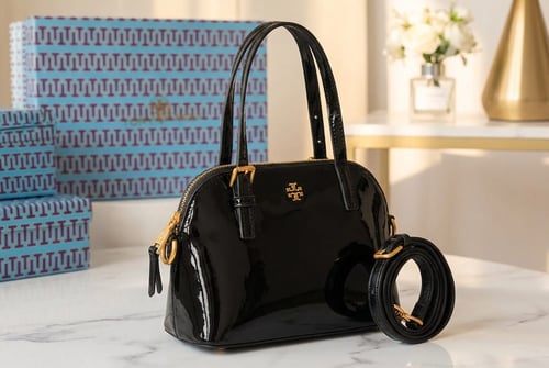 حقيبة توري بورش – أناقة كلاسيكية بلمسة فاخرة ماستر...