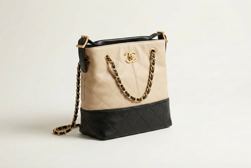 حقيبة شانيل جلد مبطّن بتصميم ثنائي اللون ماستر كوا...