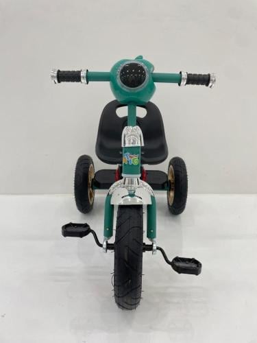 دراجة ثلاثية خضراء