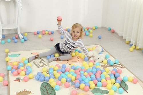 كرات بلاستيكية ملونة 100 قطعة