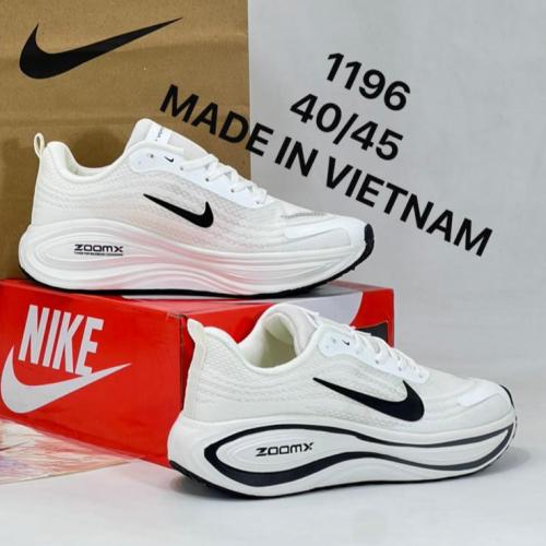 حذاء طبي نايك. NIKE. ZOOM...X