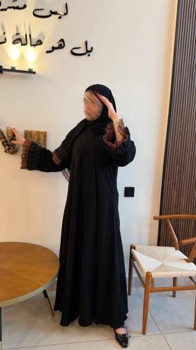 عباية نسائية بكم ملون