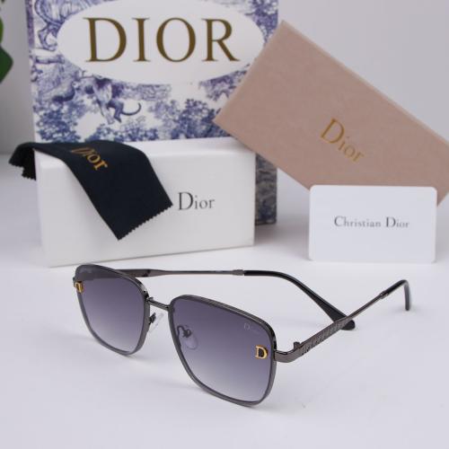 نظارة ديور شمسية