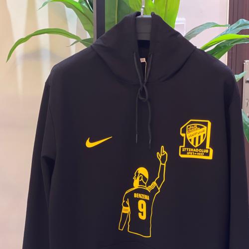 بلوفر بنزيما مع فتحه اصابع