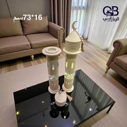 فوانيس مضيئة بتصميم أنيق