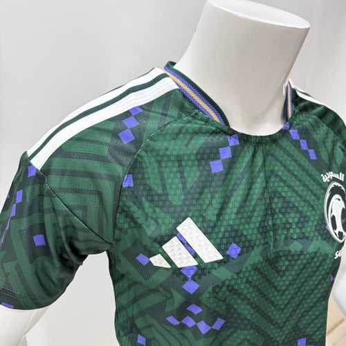 السعودية 25-26 الطقم الاساسي