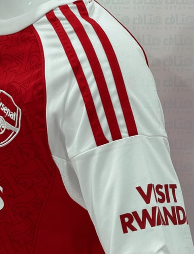 ارسنال 25-26 الطقم الاساسي