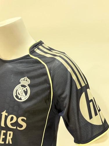 ريال مدريد 25-26 الطقم الثاني