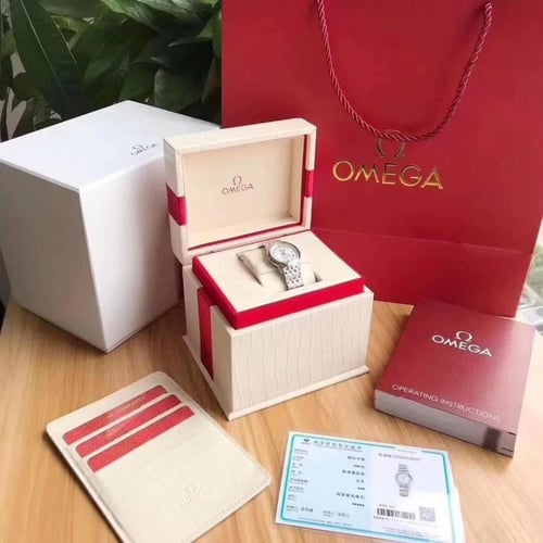 ساعة أوميغا سبيدماستر مون ووتش Omega Speedmaster M...