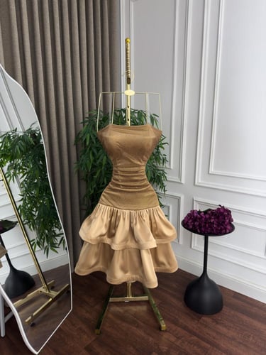 فستان سهرة تفته تطريز كلفة - ذهبي ملكي - متجر ونر