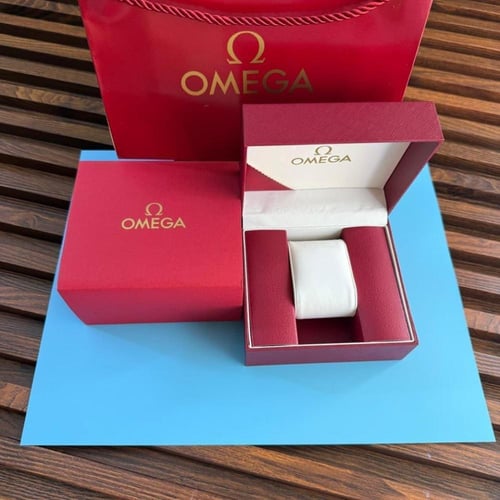 ساعة أوميغا سبيدماستر مون ووتش Omega Speedmaster M...