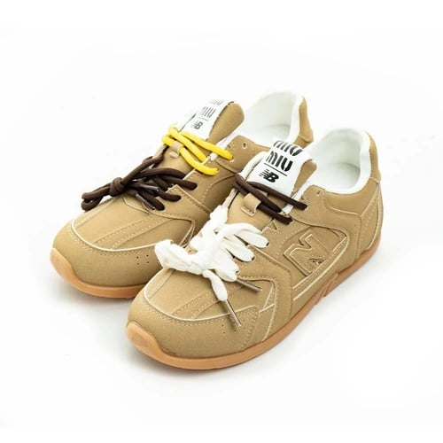 حذاء new balance نسائي 5202