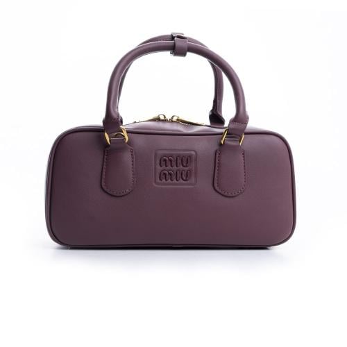 شنطة miu miu نسائي فاخرة 2123