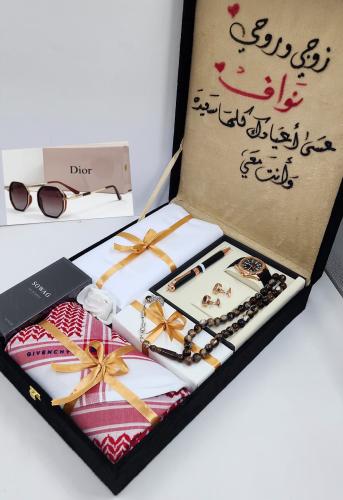 هدايا لزوج ماركة جيفنشي كامل نفس الصورة