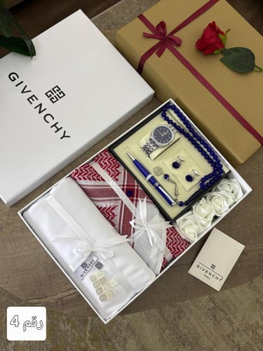 طقم رجالي من جيفنشي هدايا العيد