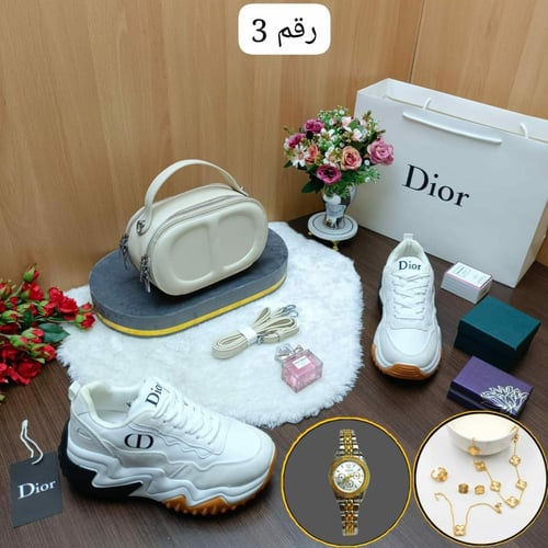 طقم نسائي ماركة ديور فخامة جلديه عاليه