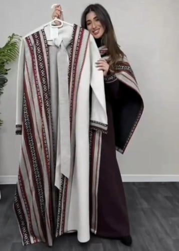 فروات نسائي جوخ مع نقش السدو