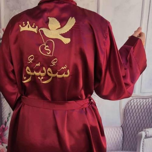 روب عروس عنابي