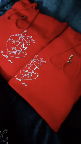 بلوفر هودي احمر