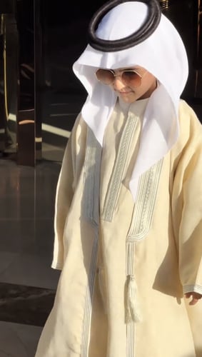 بشت ملكي مع الثوب الجديد للعيد