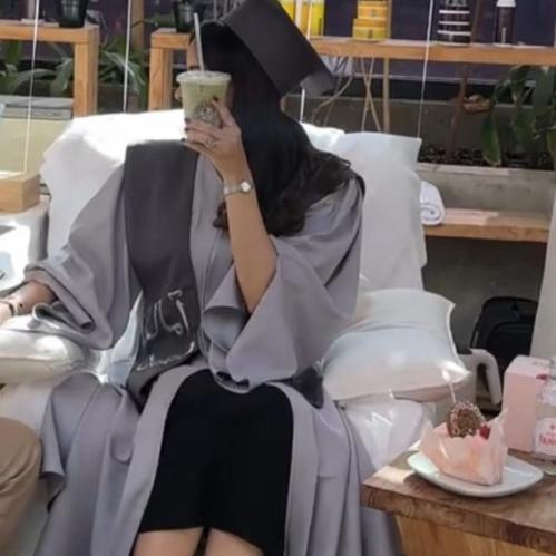 عباية تخرج