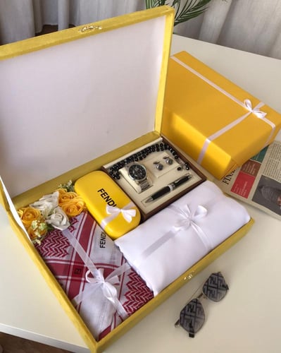 طقم رجالي فندي اصدار 2026