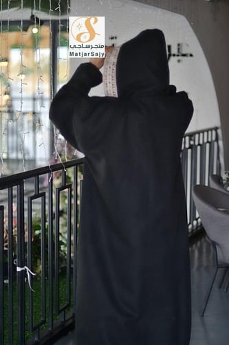 فروة شتوية جوخ اسود