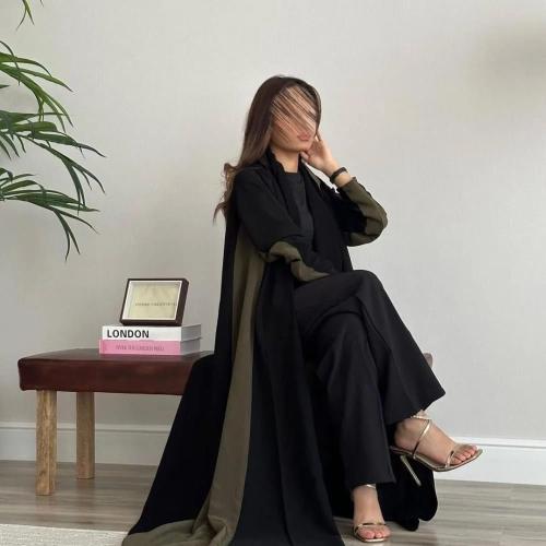 عباية بحواف انيقه