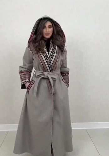 فروات نسائي جوخ مع نقش السدو