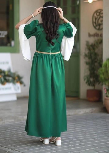 فستان وطني اخضر وبيض