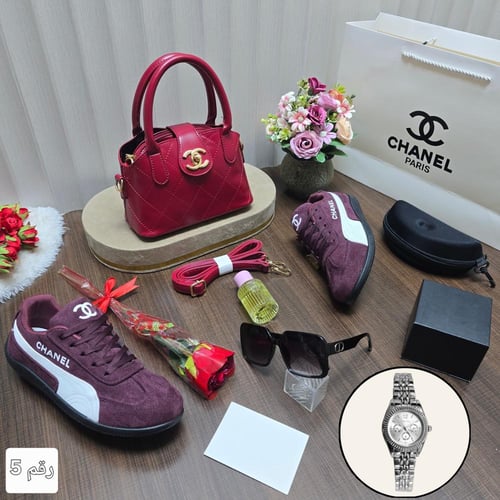 طقم نسائي ماركة شانيل كامل نفس الصورة