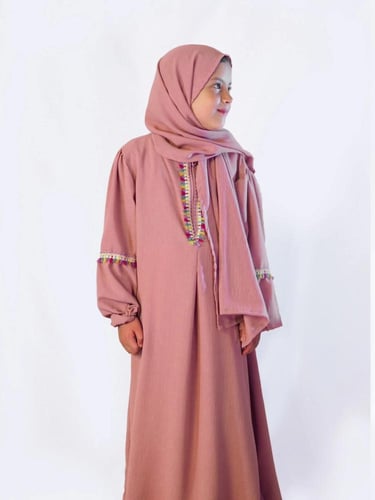 طقم صلاة بناتي بلمسة شرقية - وردي فاتح