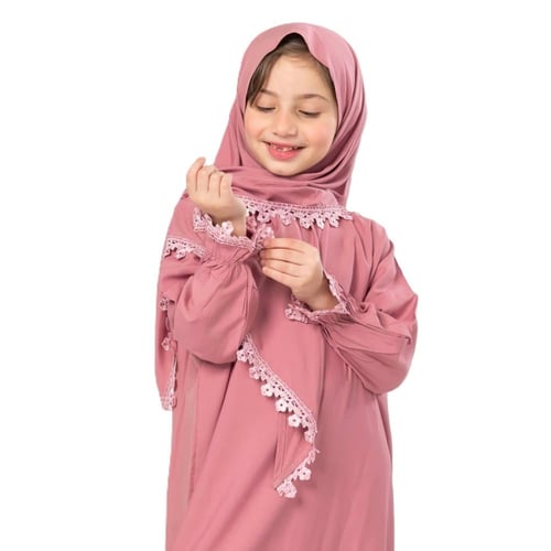 طقم صلاة أطفال مع طرحة مطرزة -وردي