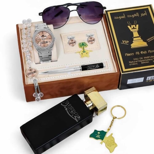 بوكس رجالي فاخر بتصميم أنيق ولمسات مخصصة