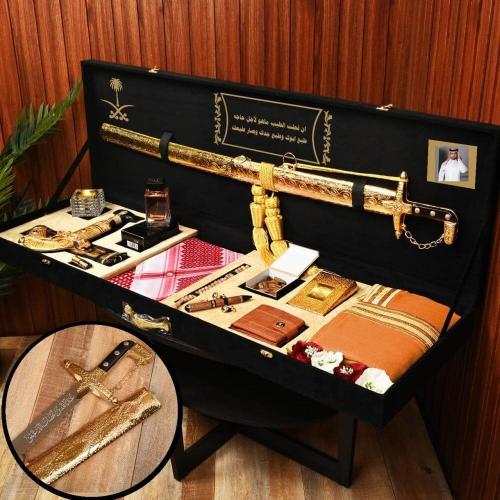 بوكس ملكي رجالي فاخر - فخامة وعراقة في هدية واحدة