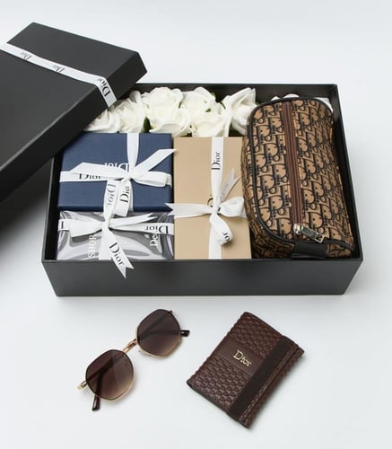 بوكس هدايا رجالي فاخر - نظارة، محفظة، حقيبة، وتصمي...