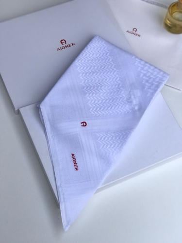 شماغ رجالي فاخر: أناقة عالمية وجودة تدوم