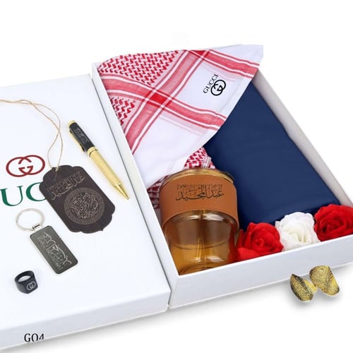 طقم رجالي فاخر | شماغ، قماش، خاتم، كوب قهوة بالاسم