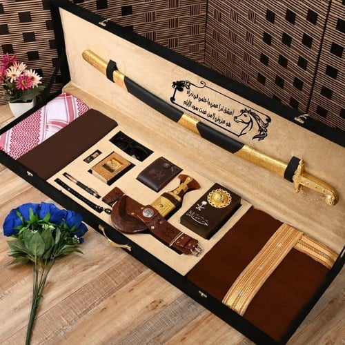 بوكس ملكي رجالي فاخر - هدية متكاملة تعكس الفخامة