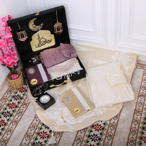 طقم صلاة نسائي داخل بوكس شامواه أسود – تخصيص اختيا...