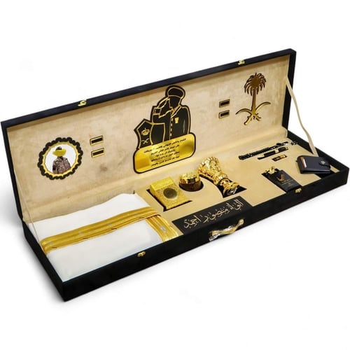 طقم هدية ترقية ملكي للرجال | الأصيل بروشز