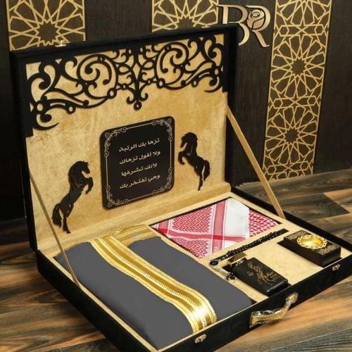 بوكس رجالي فاخر بتصميم مميز وأنيق