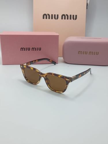نظارة Miu Miu