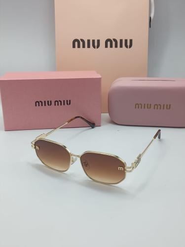 نظارة Miu Miu