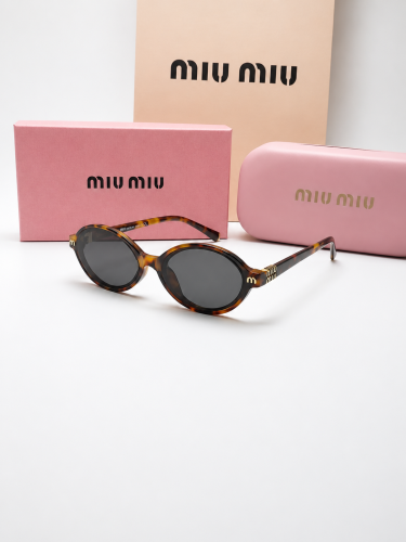 نظارة Miu Miu