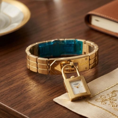 جديدنا ساعات هرمز جديده درجه اولى طبق الأصل تماماً