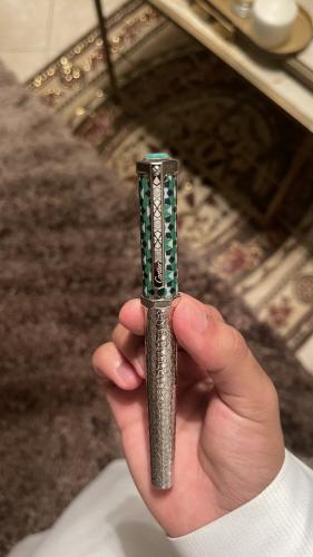 قلم كارتيه سداسي مزخرف غطاء