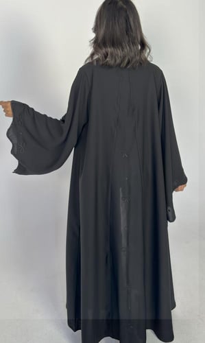 عباية بلاك بيري تطريز اسود