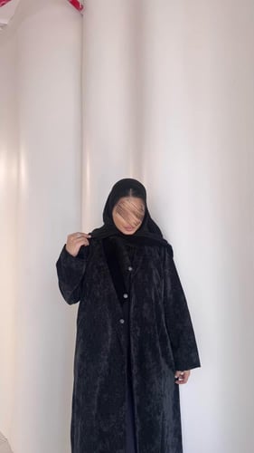 عباية جوخ مخمل زرار
