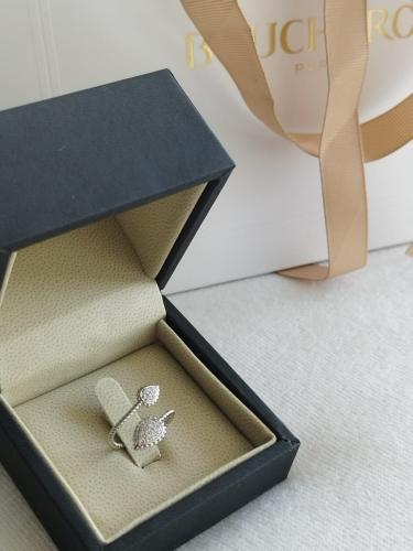 BOUCHERON